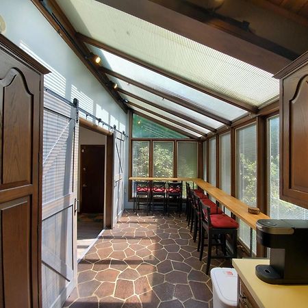 Walk To Pool & Beach - Spacious Gateway, Hot Tub, Game Room Pocono Country Place Esterno foto