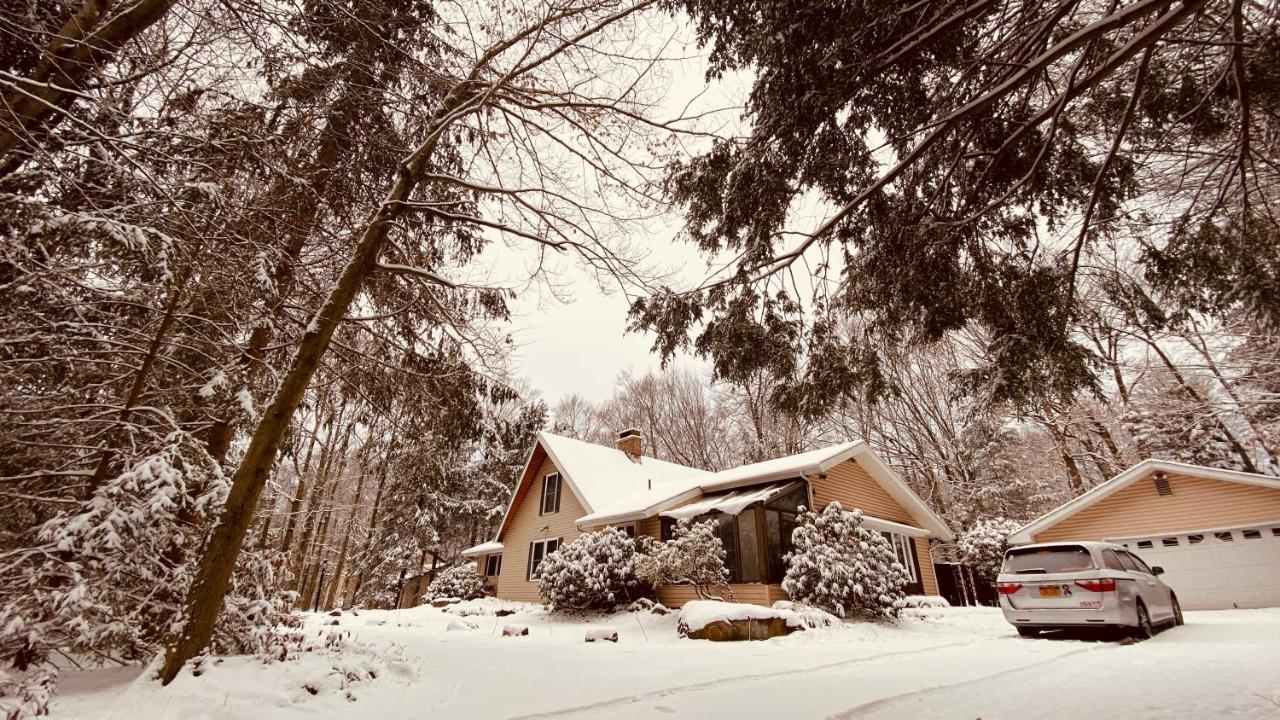 Walk To Pool & Beach - Spacious Gateway, Hot Tub, Game Room Pocono Country Place Esterno foto
