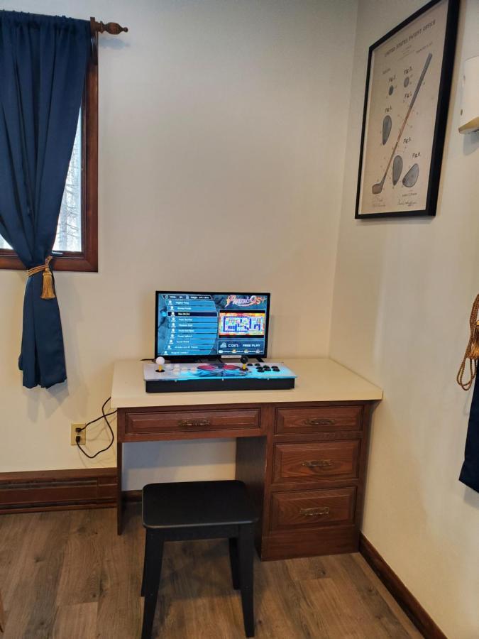 Walk To Pool & Beach - Spacious Gateway, Hot Tub, Game Room Pocono Country Place Esterno foto